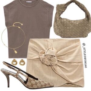 ZARA NWT - LIMITED EDITION Floral Tan/Beige Mini Skirt | Size Medium | RARE